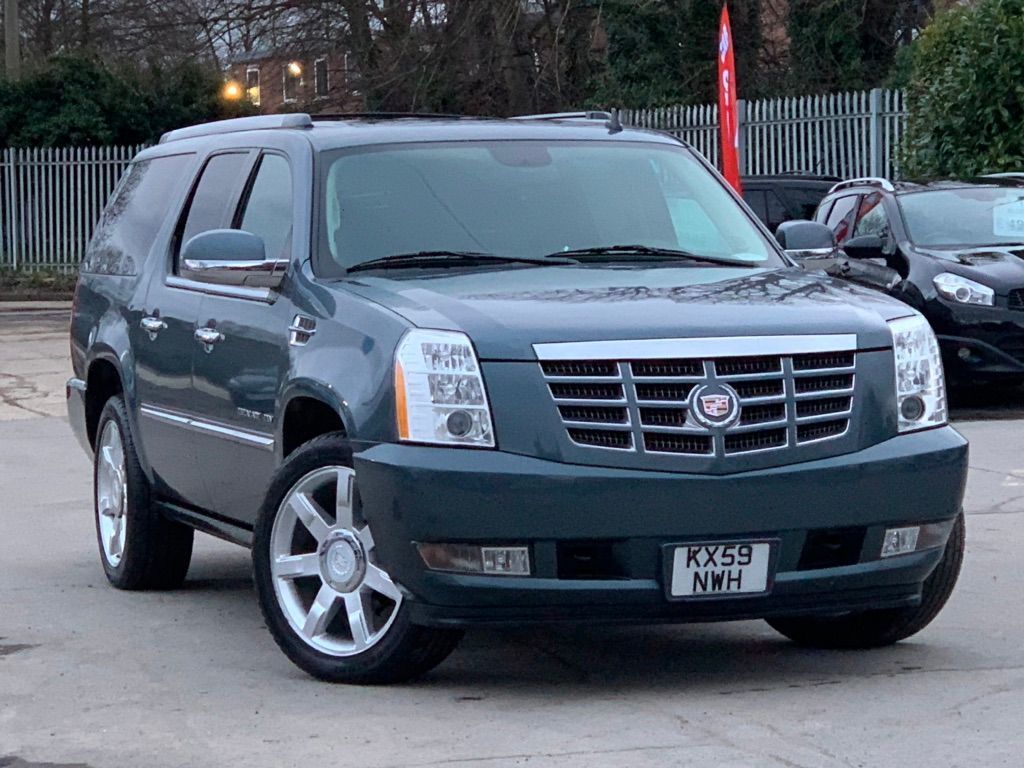Cadillac Escalade 6.2 V8 Sport Luxury SUV 5dr Petrol Automatic 4WD (383